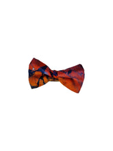 Load image into Gallery viewer, Silk Ready Tied Bow Tie