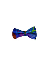 Load image into Gallery viewer, Silk Ready Tied Bow Tie